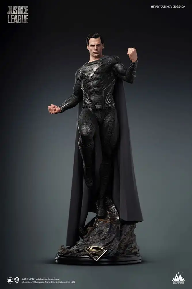 DC COMICS - Statuette 1/3 Superman Black Suit Version Regular Edition 80 cm