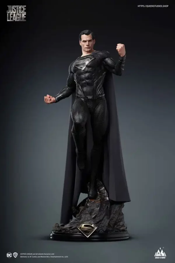 DC COMICS - Statuette 1/3 Superman Black Suit Version Regular Edition 80 cm – Image 3