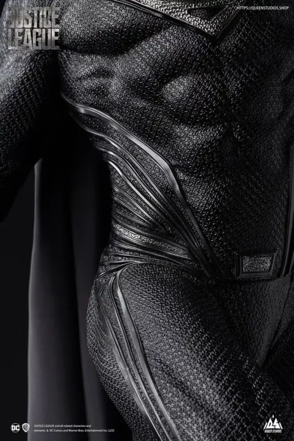 DC COMICS - Statuette 1/3 Superman Black Suit Version Regular Edition 80 cm – Image 16