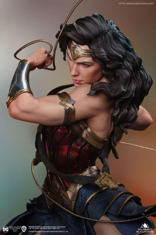 DC COMICS - Statuette 1/4 Wonder Woman Early Bird Version 47 cm – Image 8