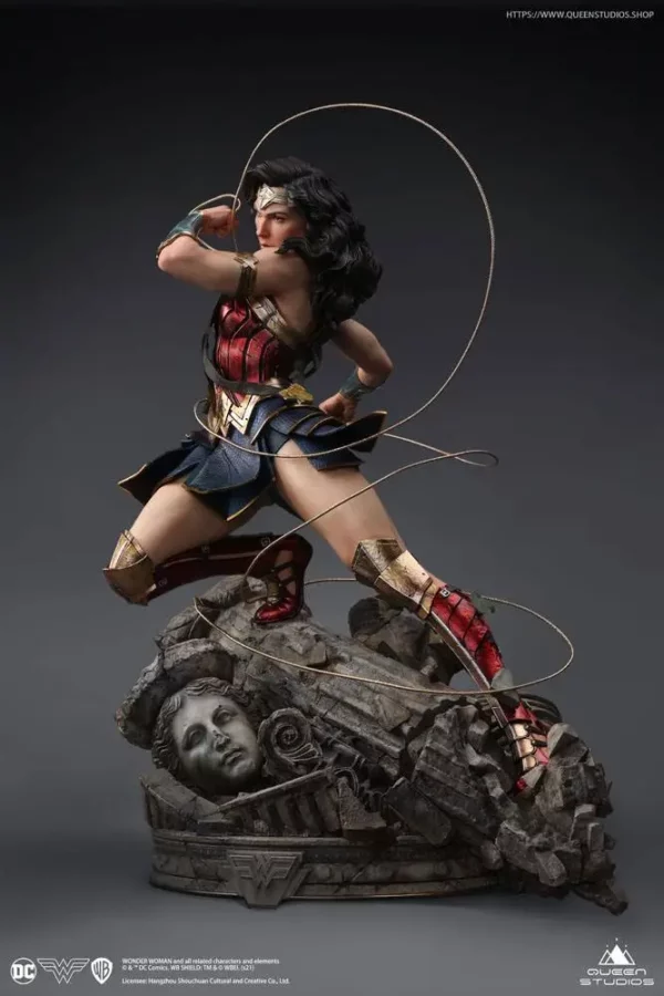 DC COMICS - Statuette 1/4 Wonder Woman Early Bird Version 47 cm – Image 9