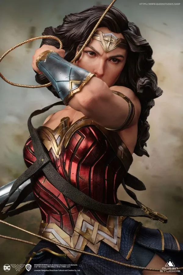 DC COMICS - Statuette 1/4 Wonder Woman Early Bird Version 47 cm – Image 17