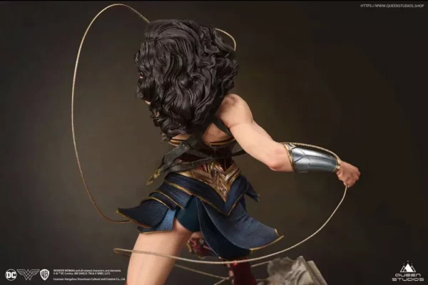 DC COMICS - Statuette 1/4 Wonder Woman Early Bird Version 47 cm – Image 24