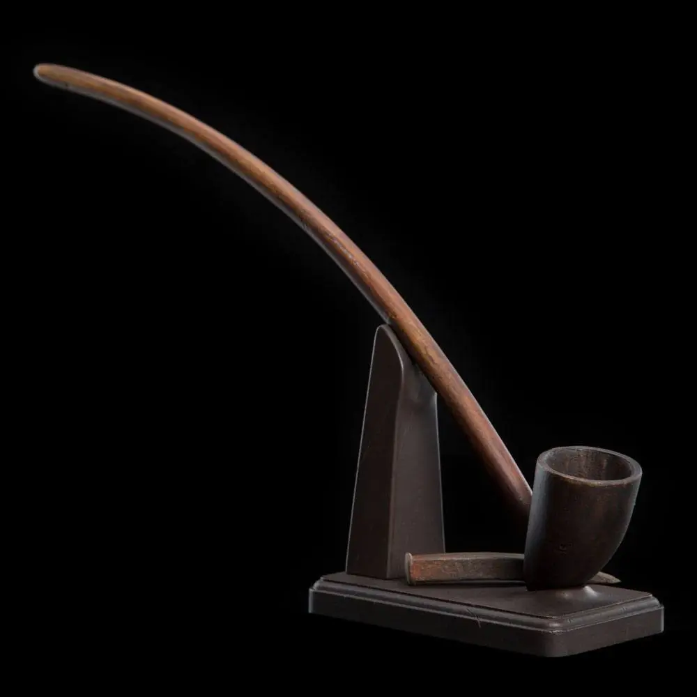 LE SEIGNEUR DES ANNEAUX – Réplique 1/1 Pipe de Gandalf 34 cm