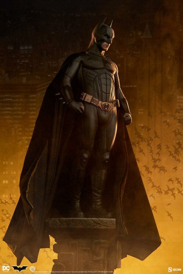 DC COMICS – Statuette Premium Format Batman Begins 65 cm – Image 4