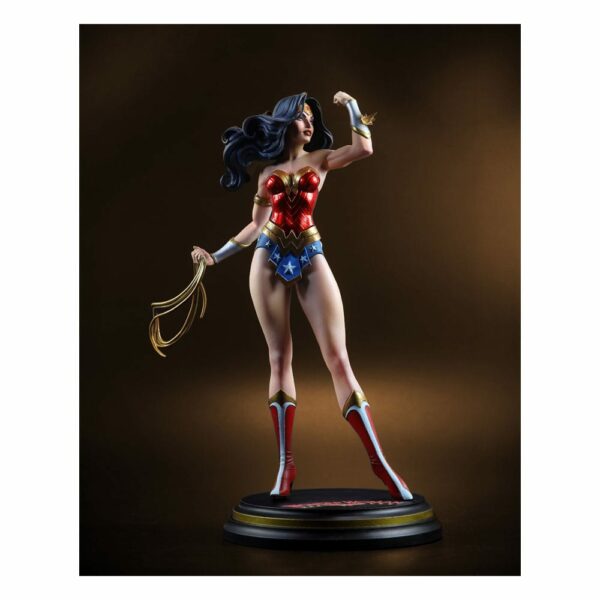 DC COMICS - Statuette DC Cover Girls Wonder Woman 25 cm – Image 2