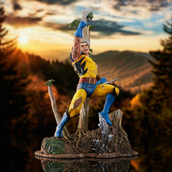 Marvel Gallery Statuette Wolverine 90's 28 cm – Image 4