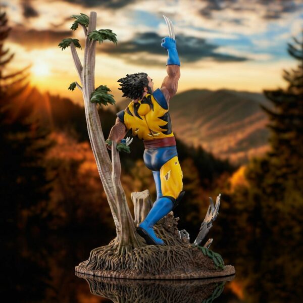 Marvel Gallery Statuette Wolverine 90's 28 cm – Image 5
