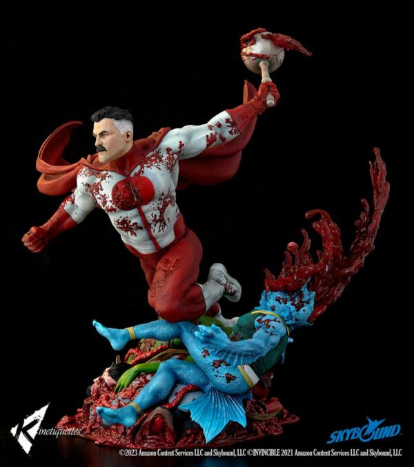 INVINCIBLE - Diorama Omni-Man The Ambush 52 cm – Image 3