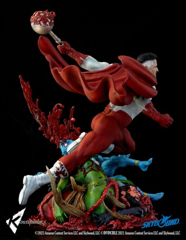 INVINCIBLE - Diorama Omni-Man The Ambush 52 cm – Image 7
