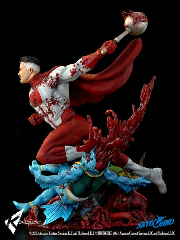 INVINCIBLE - Diorama Omni-Man The Ambush 52 cm – Image 10