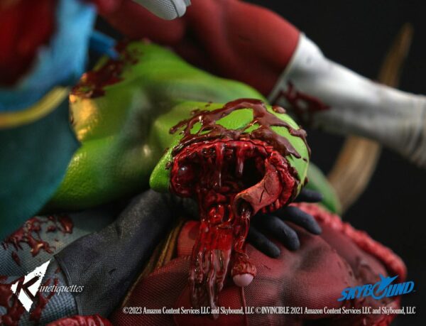 INVINCIBLE - Diorama Omni-Man The Ambush 52 cm – Image 21