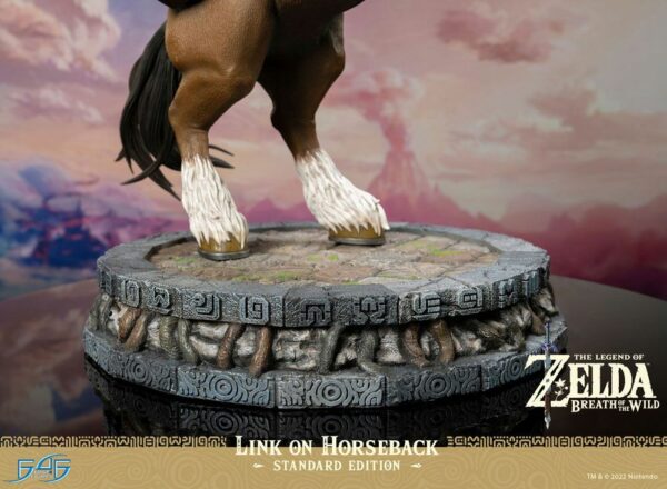 THE LEGEND OF ZELDA – Statuette Link on Horseback Breath of the Wild 56 cm – Image 25
