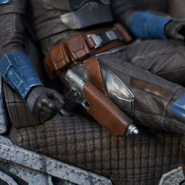 STAR WARS – Statuette Premier Collection 1/7 Bo-Katan on Throne (The Mandalorian) 35 cm – Image 13