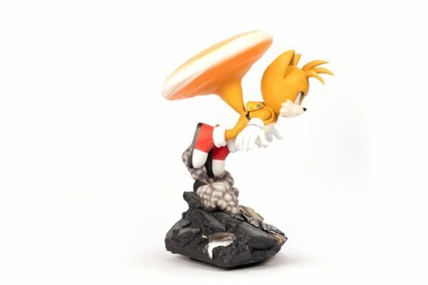 SONIC THE HEDGEHOG – Statuette Tails Standoff 32 cm – Image 7