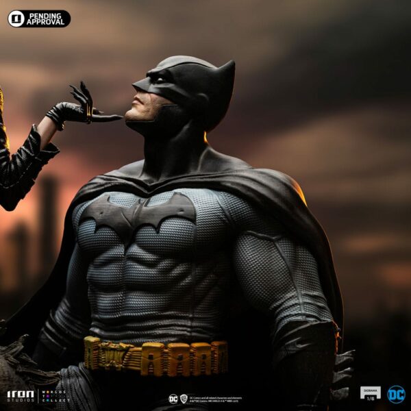 DC COMICS – Statuette Diorama 1/6 Batman & Catwoman 51 cm – Image 7