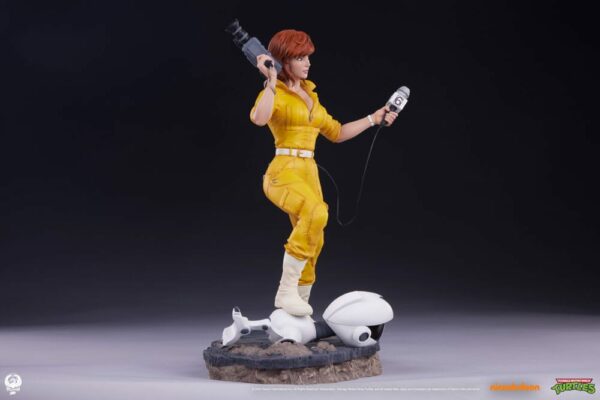 LES TORTUES NINJA – Statuette 1/4 April O'Neil 46 cm – Image 11