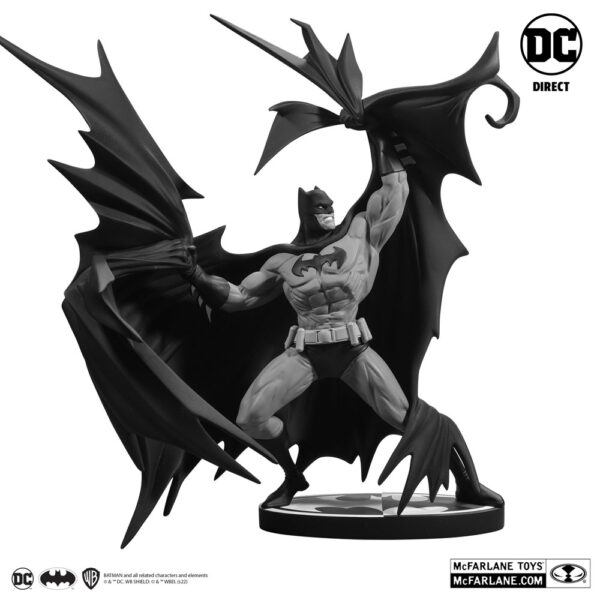 DC COMICS – Statuette Batman Noir & Blanc 25 cm – Image 2