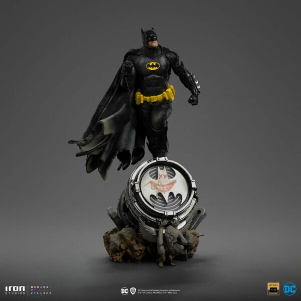 DC COMICS – Statuette BDS Art Scale Deluxe 1/10 Batman Deluxe (Black Version Exclusive) 30 cm – Image 7