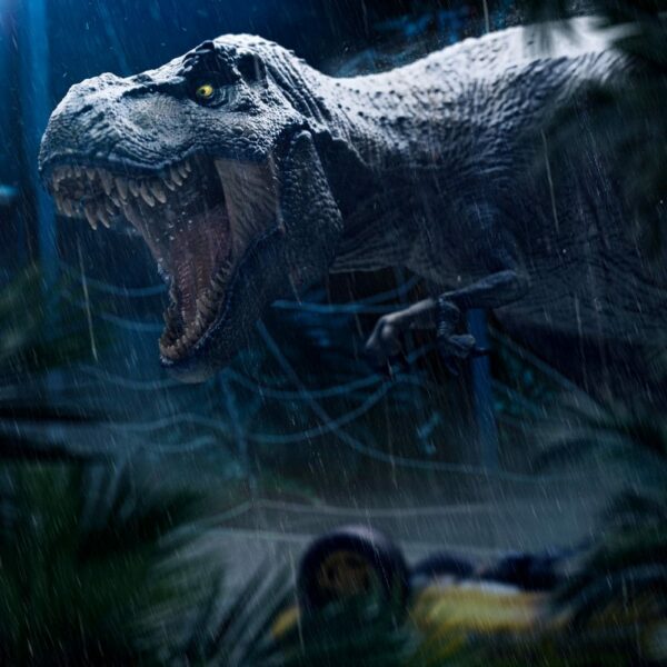 JURASSIC PARK – Statuette Icons T-Rex Attack – Image 6