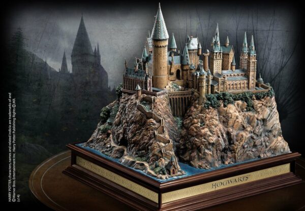 HARRY POTTER – Statuette Le Château de Poudlard – Image 2