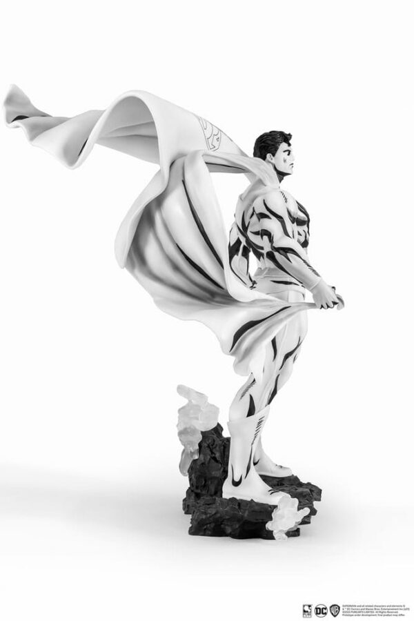 DC COMICS – Statuette 1/8 Superman PX Black & White Version 30 cm – Image 4