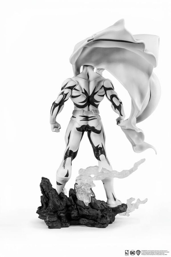 DC COMICS – Statuette 1/8 Superman PX Black & White Version 30 cm – Image 5