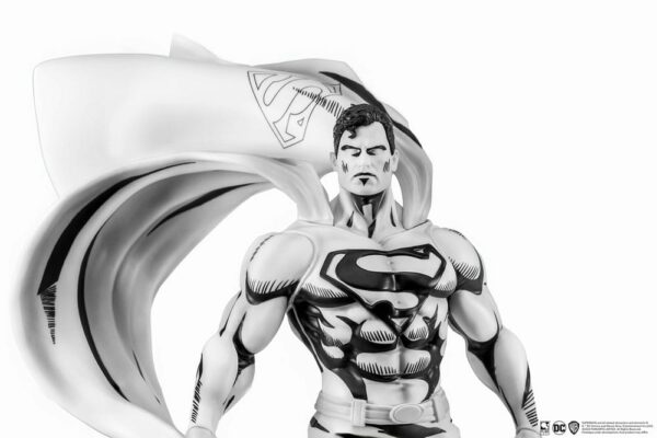 DC COMICS – Statuette 1/8 Superman PX Black & White Version 30 cm – Image 7
