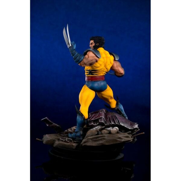 MARVEL – Statuette 1/6 Wolverine PrototypeZ 35 cm – Image 7
