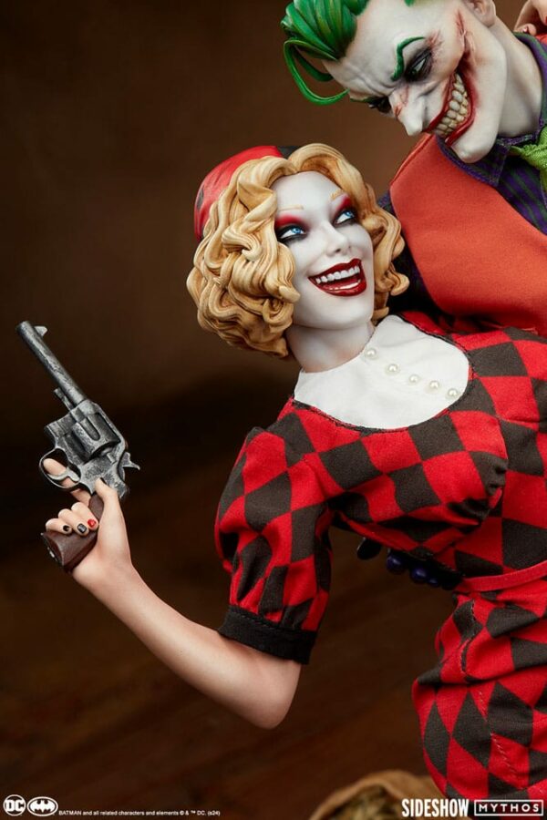 DC COMICS – Statuette 1/5 The Joker & Harley Quinn Lawless Love 41 cm (DC Comics Mythos) – Image 15