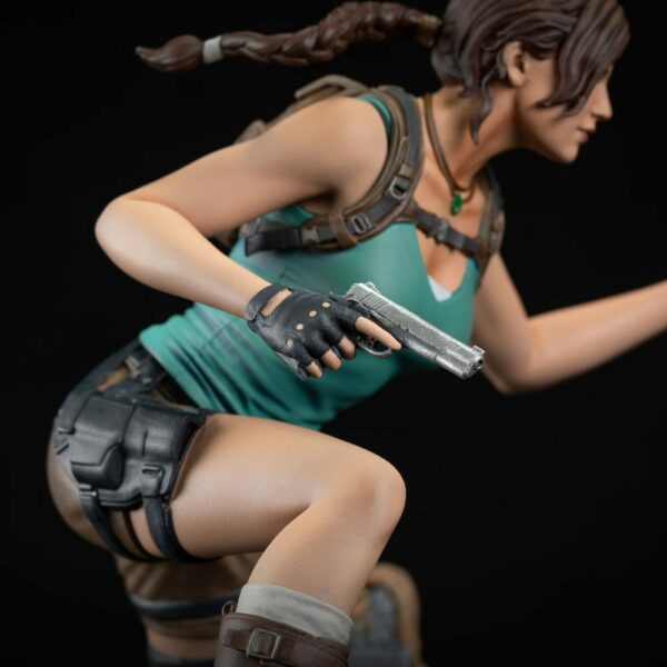 TOMB RAIDER – Statuette Lara Croft 24 cm – Image 9