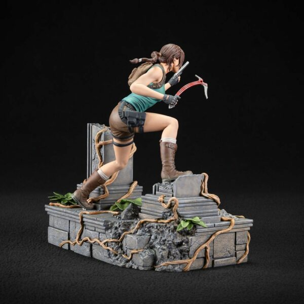 TOMB RAIDER – Statuette Lara Croft 24 cm – Image 13