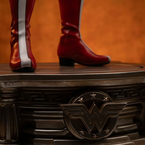 DC COMICS – Statuette Legacy Replica 1/4 Wonder Woman DC Trinity 56 cm – Image 2