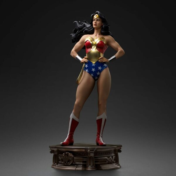 DC COMICS – Statuette Legacy Replica 1/4 Wonder Woman DC Trinity 56 cm – Image 10
