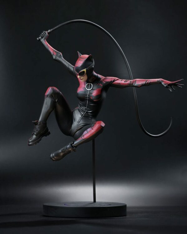 DC COMICS – Statuette 1/6 Catwoman 33 cm – Image 2