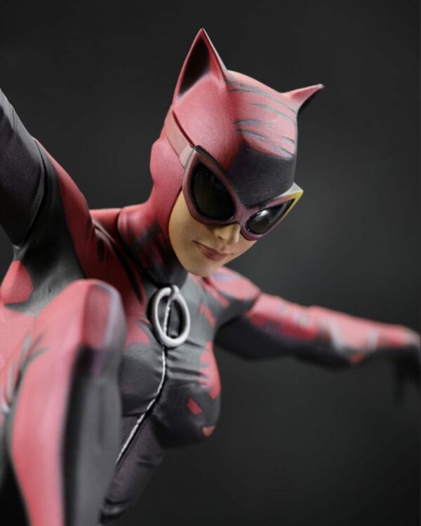 DC COMICS – Statuette 1/6 Catwoman 33 cm – Image 4