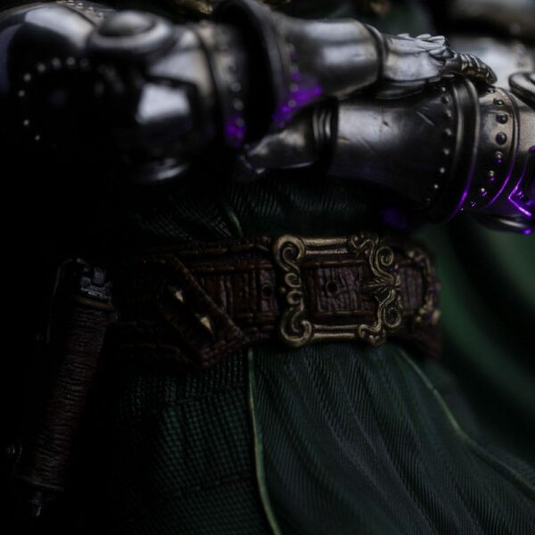 MARVEL – Statuette Art Scale 1/10 Doctor Doom Deluxe Edition 42 cm – Image 15