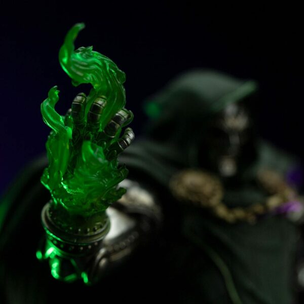 MARVEL – Statuette Art Scale 1/10 Doctor Doom Deluxe Edition 42 cm – Image 16
