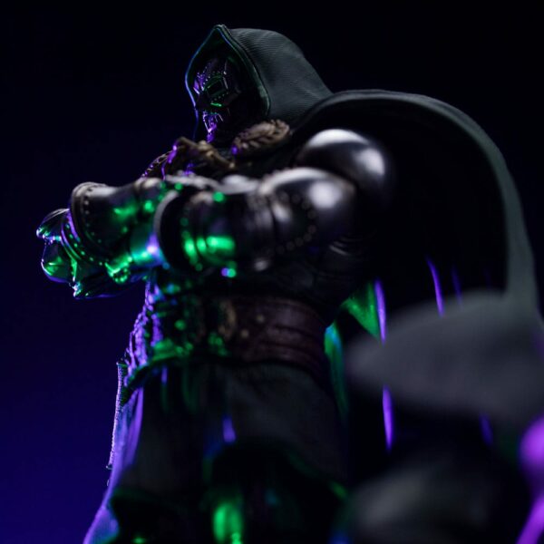 MARVEL – Statuette Art Scale 1/10 Doctor Doom 30 cm – Image 6