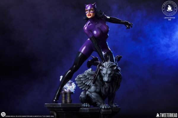DC COMICS – Statuette 1/6 Catwoman (Purple Edition) 35 cm – Image 5