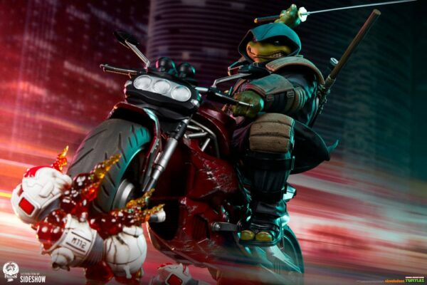 LES TORTUES NINJA – Statuette 1/4 The Last Ronin on Bike 53 cm – Image 2