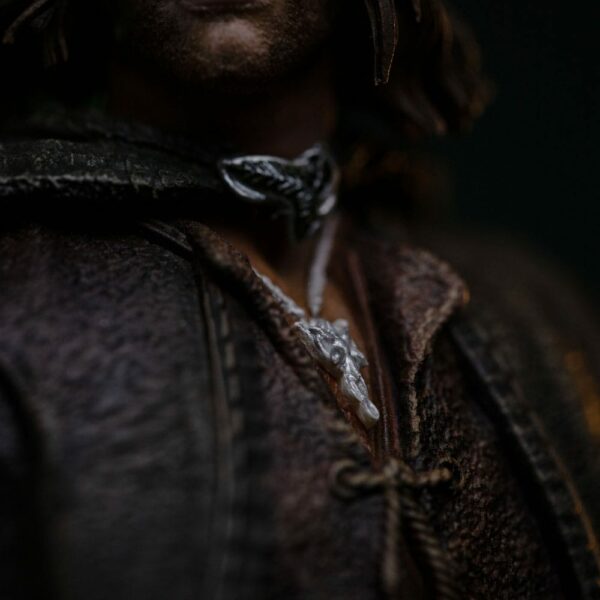 LE SEIGNEUR DES ANNEAUX – Statuette 1/10 Art Scale Aragorn Unleashed 31 cm – Image 11