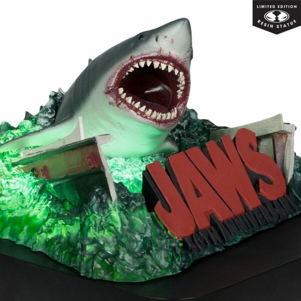 LES DENTS DE LA MER – Statuette PVC 1/48 Jaws (50ème Anniversaire) 25 cm – Image 2