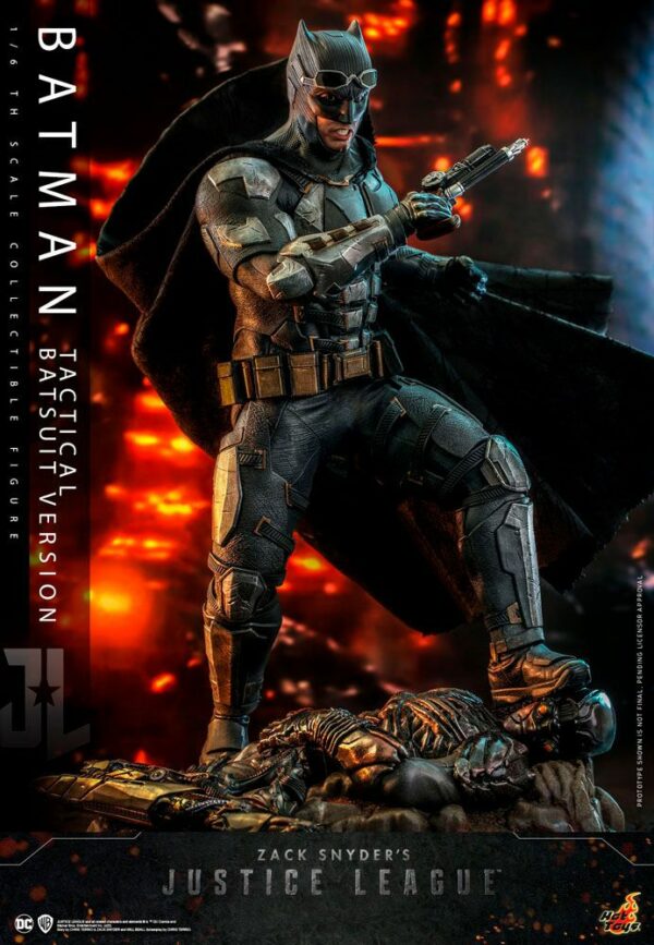DC COMICS – Zack Snyder's Justice League Figurine Movie Masterpiece 1/6 Batman Tactical Suit 33 cm – Image 8