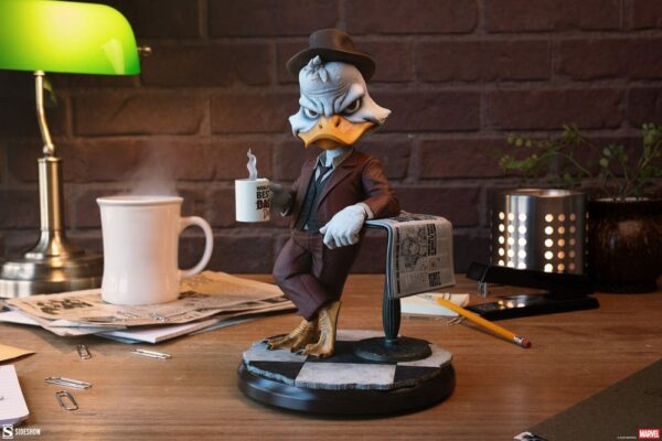 MARVEL – Statuette Premium Format Howard the Duck 28 cm – Image 2