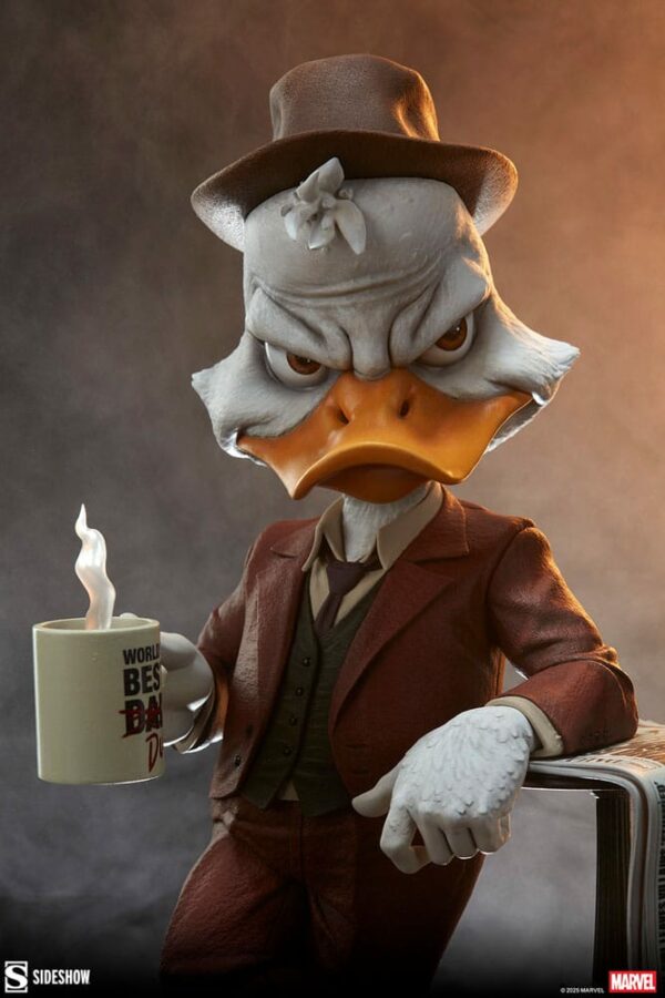 MARVEL – Statuette Premium Format Howard the Duck 28 cm – Image 4